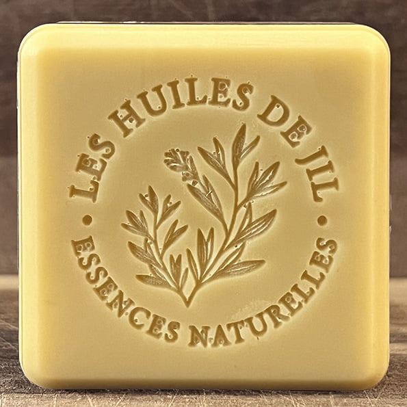 Savon hydratant au Karité et huile essentielle de Bois de Hô