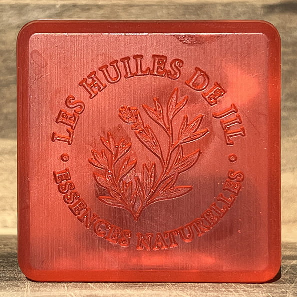 Savon aux huiles essentielles "Love me" Savon aux huiles essentielles "Love me"
