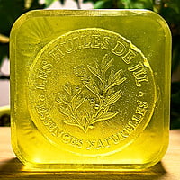 Savon à l'huile essentielle de Citron Savon à l'huile essentielle de Citron