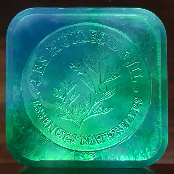 Savon marbré à l'huile essentielle d'eucalyptus Savon marbré à l'huile essentielle d'eucalyptus